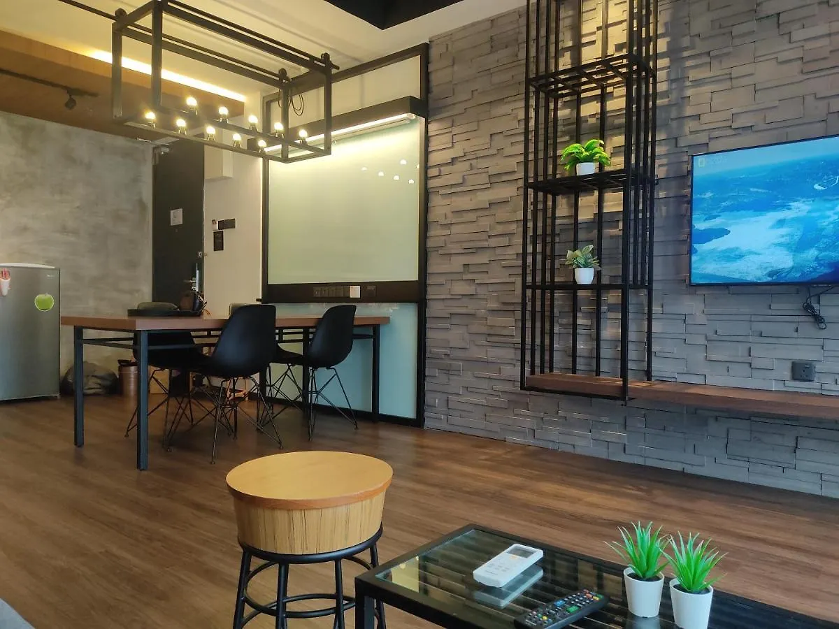 מלון דירות ג'ורג' טאון Exclusive Business Suite @ M Summit 191